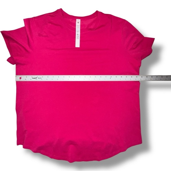 NWT LULULEMON Love Curved-Hem Crewneck T-Shirt - Passionate 16 - Picture 9 of 13